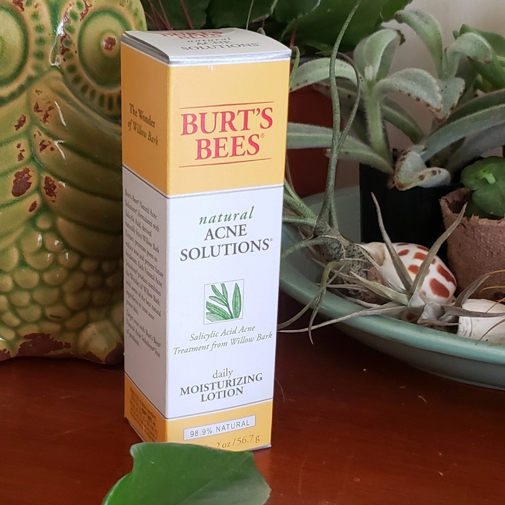 🐝NWT BB Natural Acne Solutions Daily Lotion